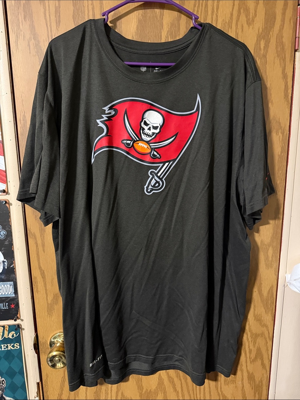 Nike Black Short-Sleeve Tampa Bay Buccaneers Flag Tee with Red Logo